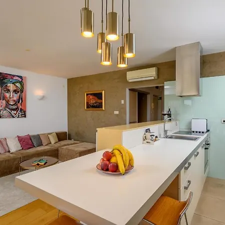 Luxury Eni On The West Coast Apartmán