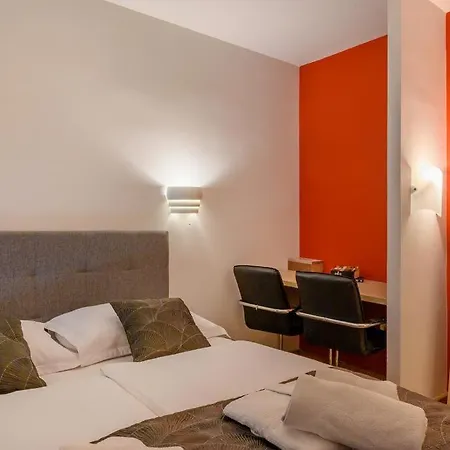 Luxury Eni On The West Coast * Split