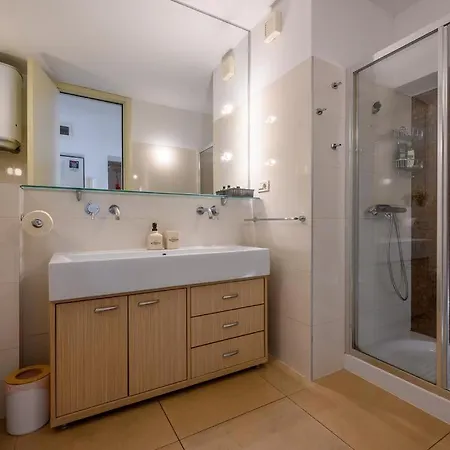 Luxury Eni On The West Coast Apartmán Split