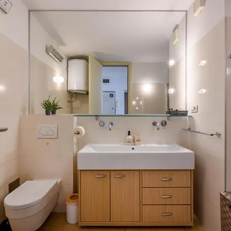 Luxury Eni On The West Coast 公寓 *